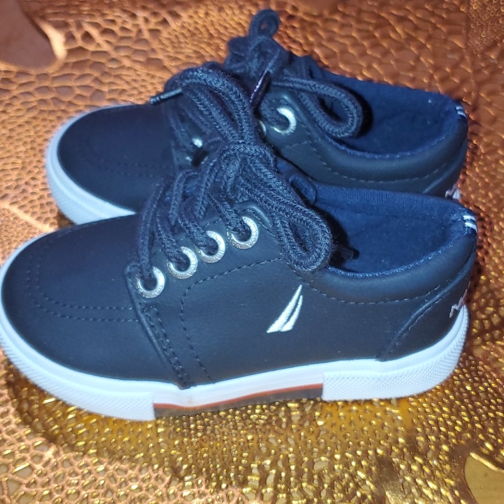 Nautica Toddler's Shoes - Picture 3 of 6
